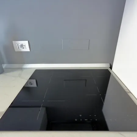 Garage Privato - Nuovo Centro 아파트 *
