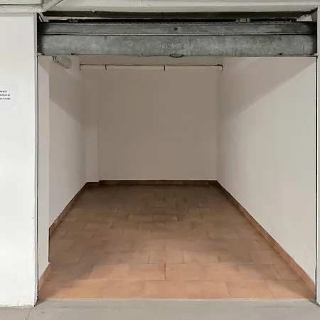 Garage Privato - Nuovo Centro 公寓 *